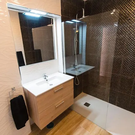 Parque Santiago 2 Isabella 236 * ארונה